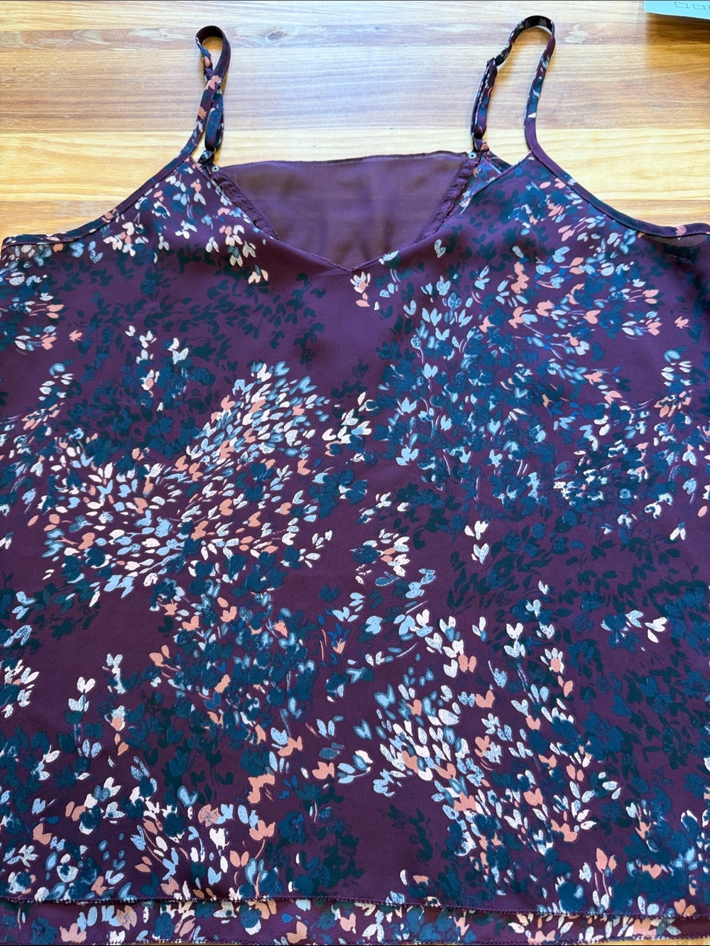 Floral V-Neck Camisole Tank Top - Plum